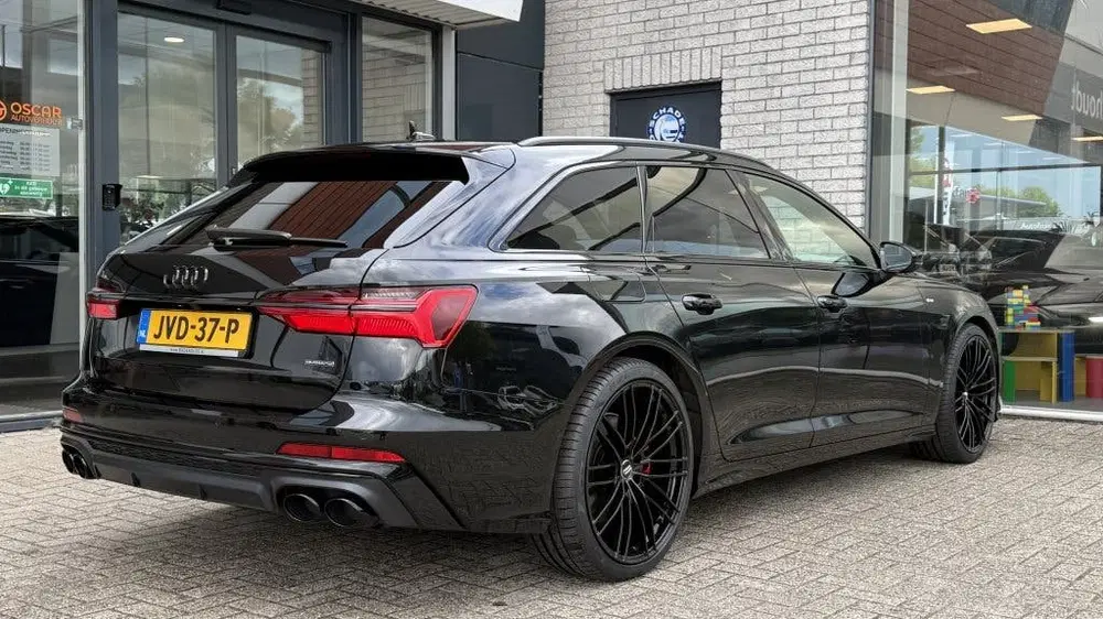 Audi A6 55 TFSI e Quattro uit 2023, foto 4