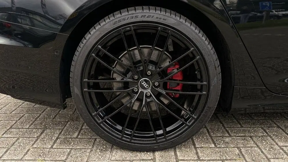 Audi A6 55 TFSI e Quattro uit 2023, foto 8