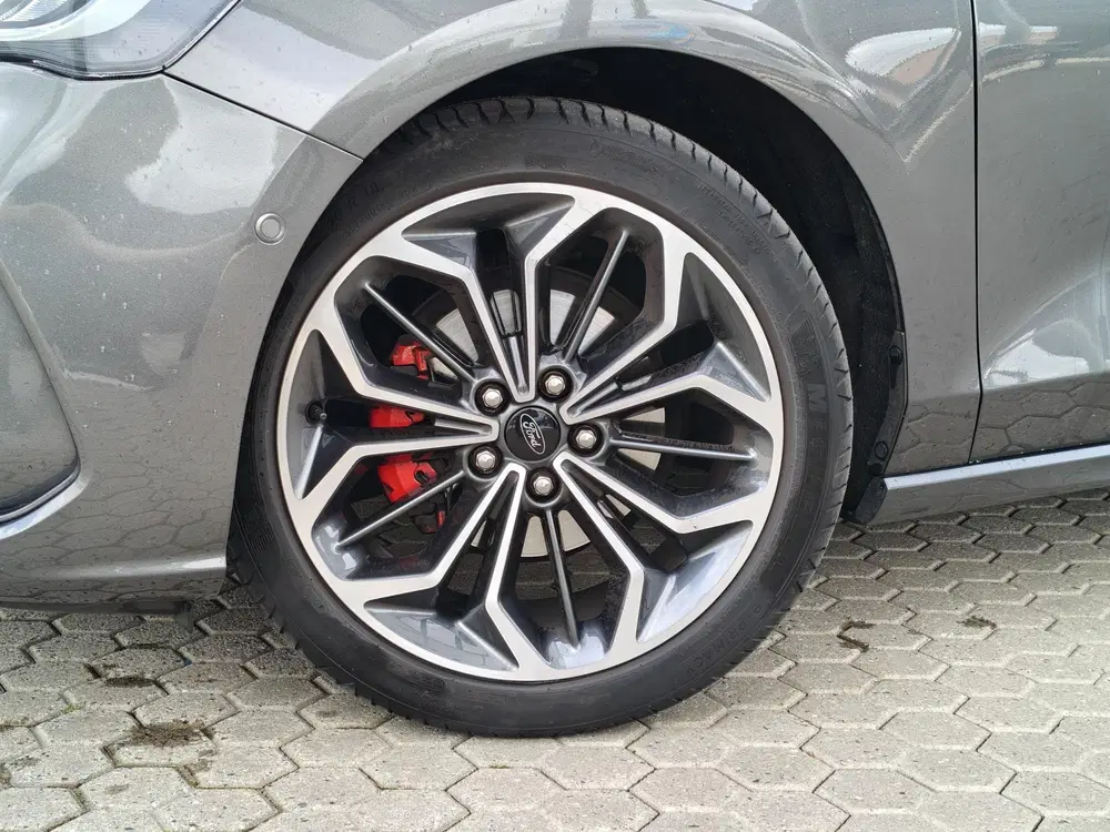 Ford Focus 1.0 EcoBoost Hybrid ST Line X uit 2024, foto 4