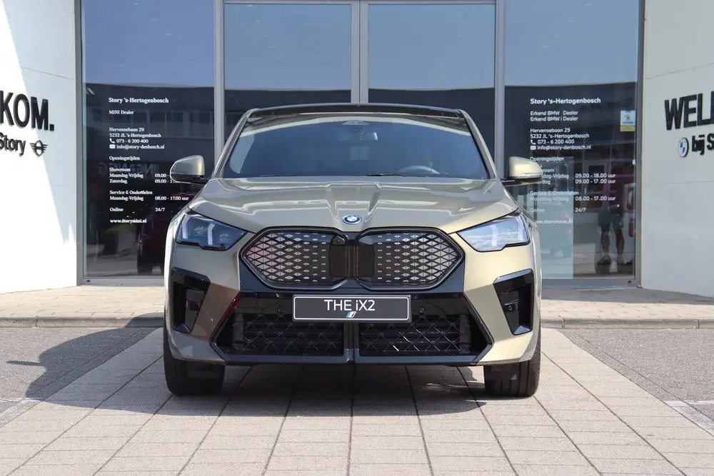 BMW iX2 eDrive20 M Sport uit 2026, foto 2
