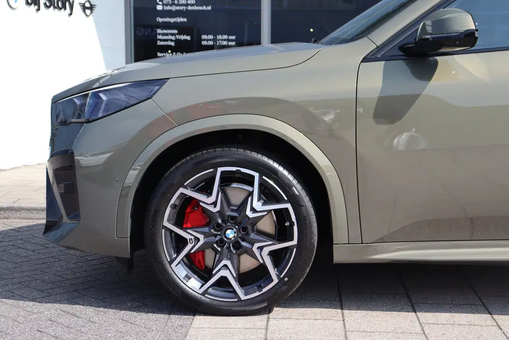 BMW iX2 eDrive20 M Sport uit 2026, foto 4