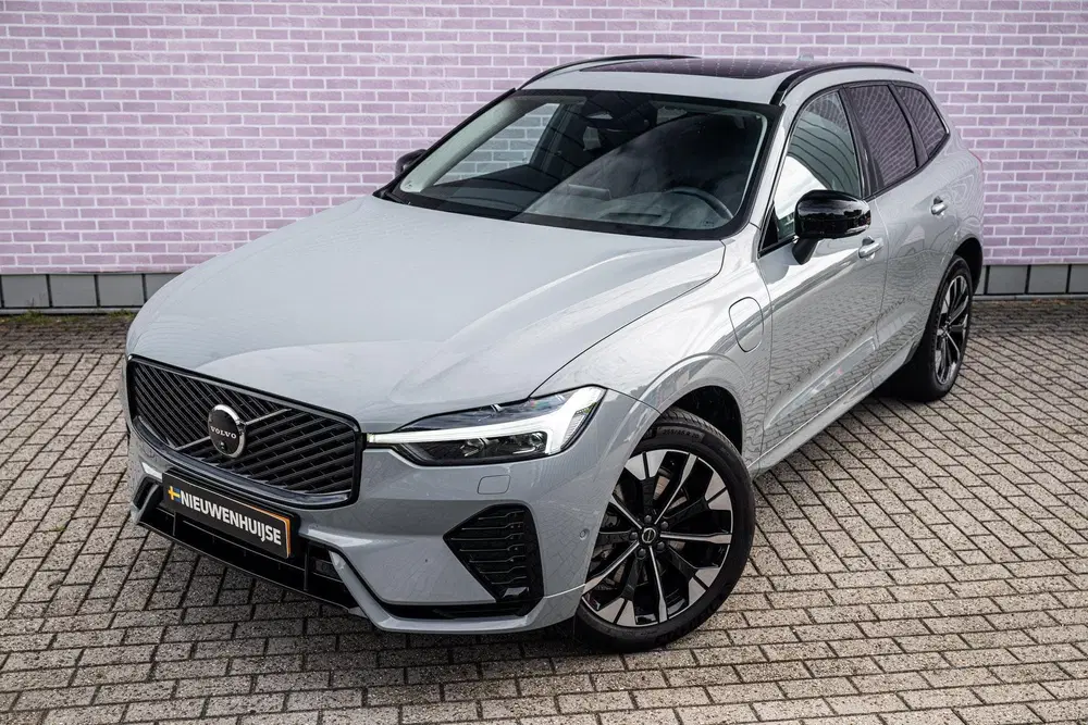 Volvo XC60 2.0 T6 Plug-in Hybrid AWD Ultra Dark uit 2026, foto 15