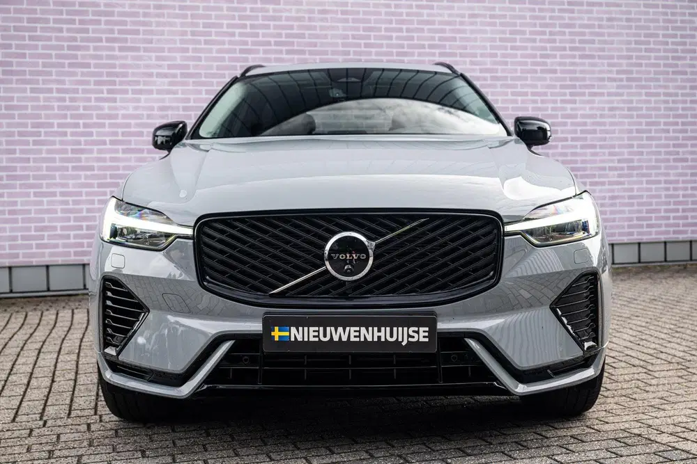 Volvo XC60 2.0 T6 Plug-in Hybrid AWD Ultra Dark uit 2026, foto 9