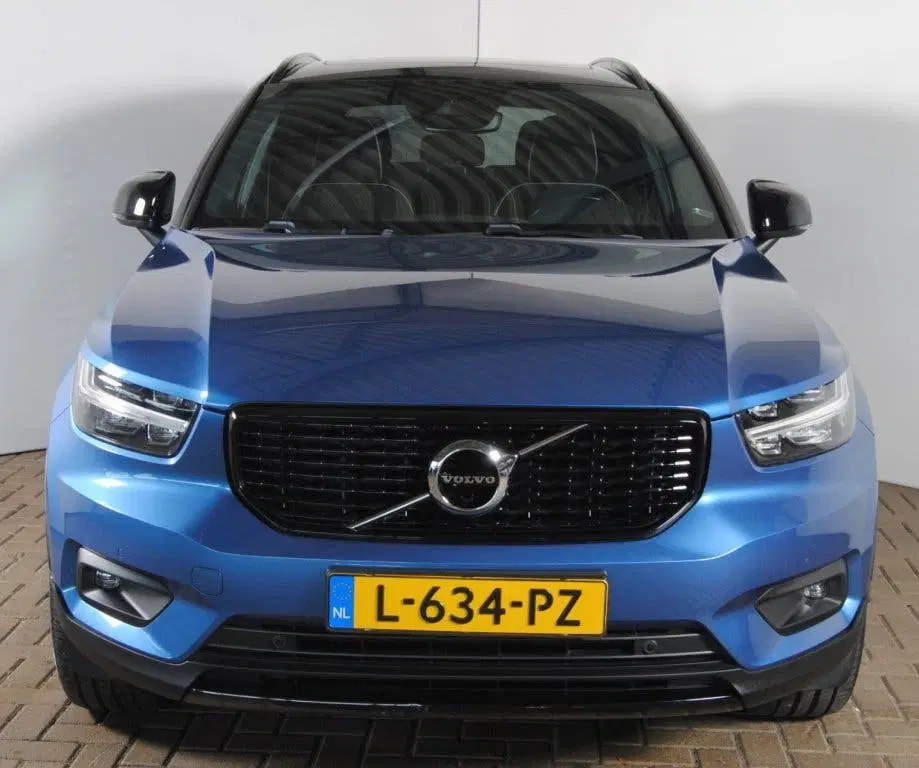 Volvo XC40 2.0 T4 AWD R-Design uit 2019, foto 11