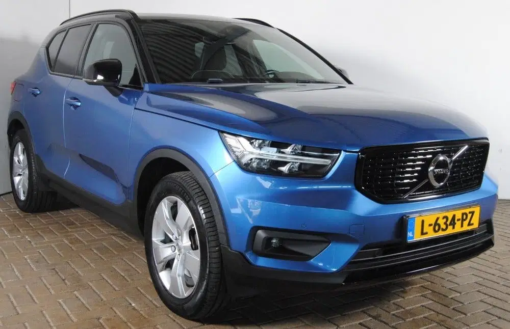 Volvo XC40 2.0 T4 AWD R-Design uit 2019, foto 12