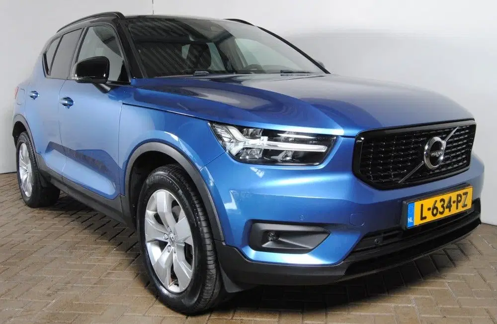 Volvo XC40 2.0 T4 AWD R-Design uit 2019, foto 13