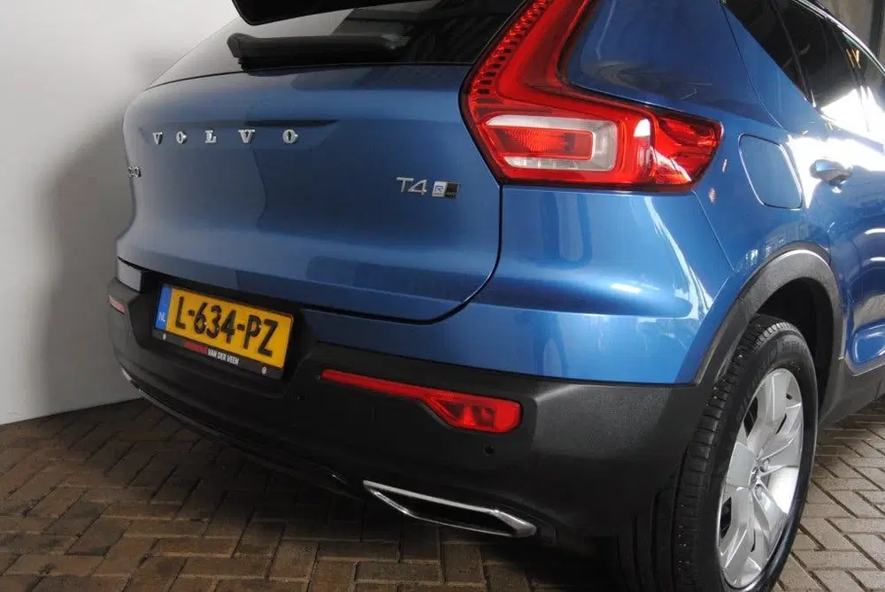 Volvo XC40 2.0 T4 AWD R-Design uit 2019, foto 14