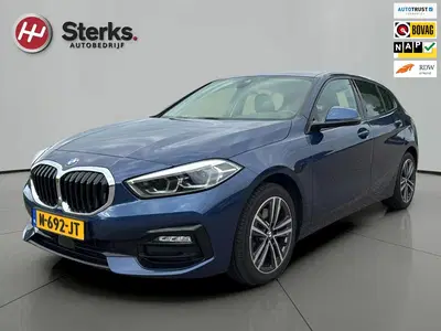 BMW 1-serie 118i Business Edition SPORT LINE HALF LEDE uit 2021
