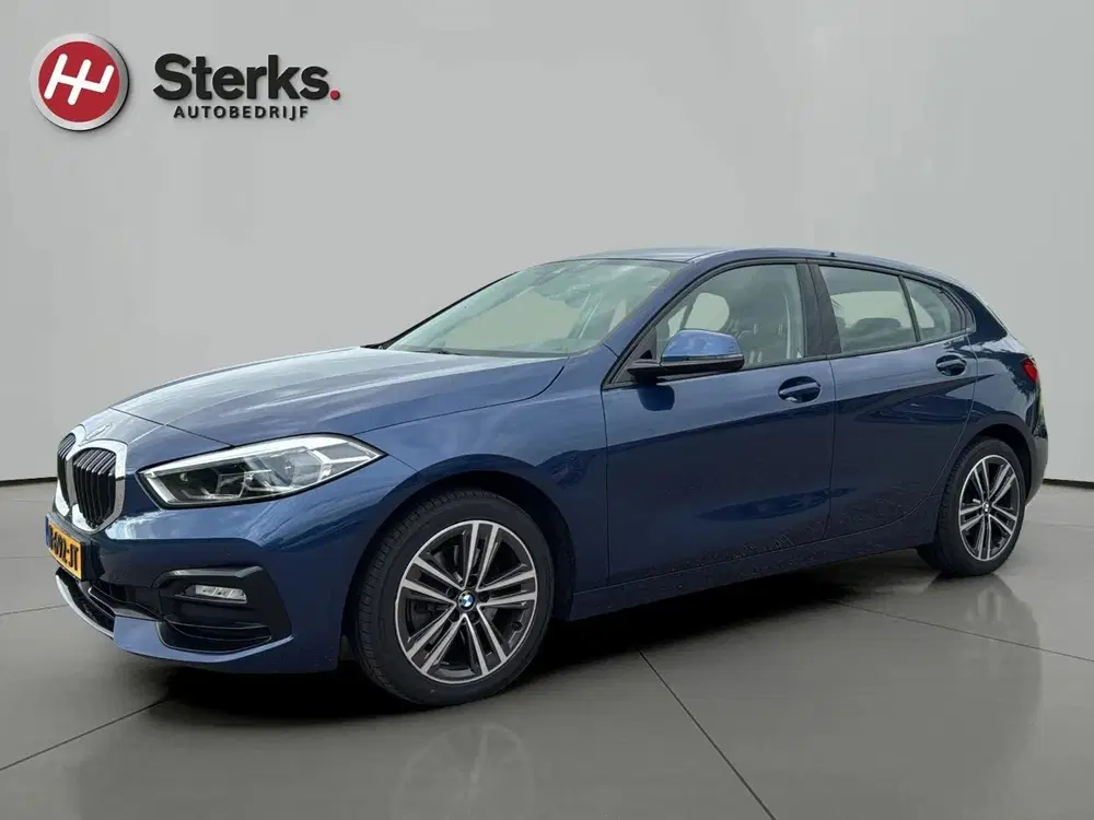 BMW 1-serie 118i Business Edition SPORT LINE HALF LEDE uit 2021, foto 2