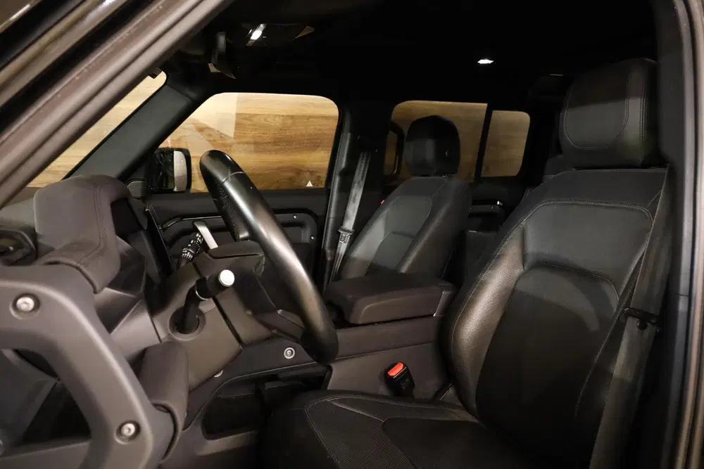 Land Rover Defender 3.0 D250 110 X-Dynamic S uit 2022, foto 7