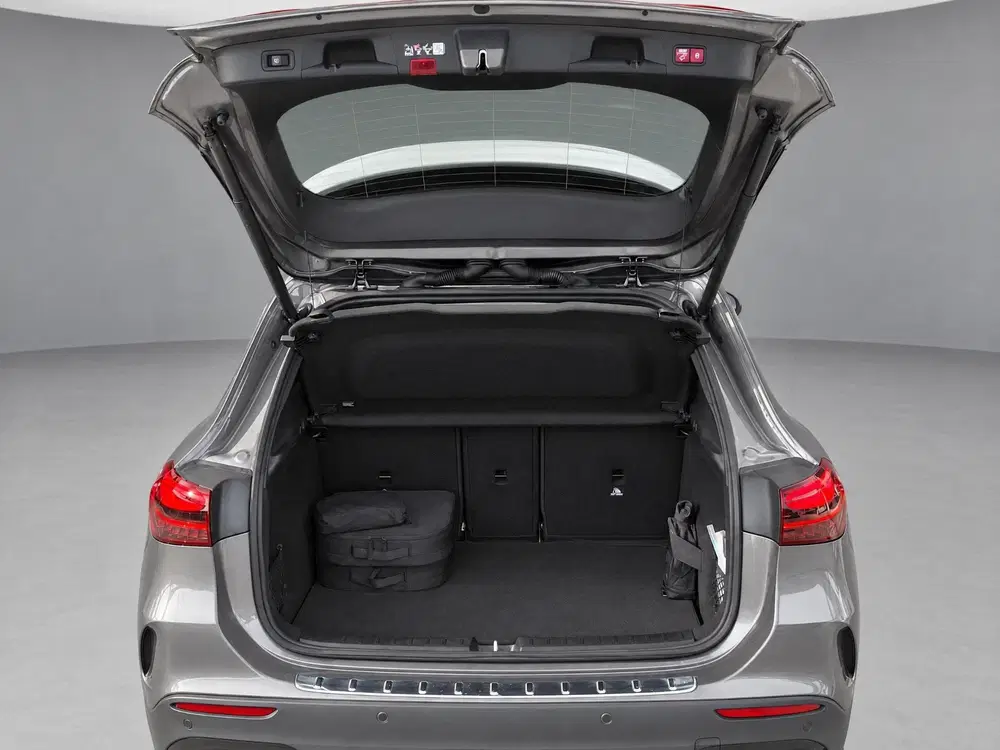 Mercedes-Benz GLA 250 e Business Solution AMG uit 2025, foto 8