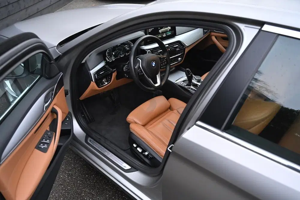 BMW 5-serie 530e Business Edition Plus NL Auto uit 2021, foto 4