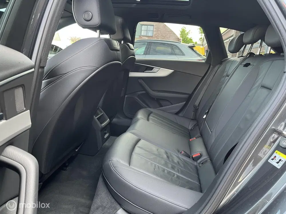 Audi A4 35 TFSI S-LINE MATRIX*PANO-DAK*CAMERA*TREK uit 2021, foto 12