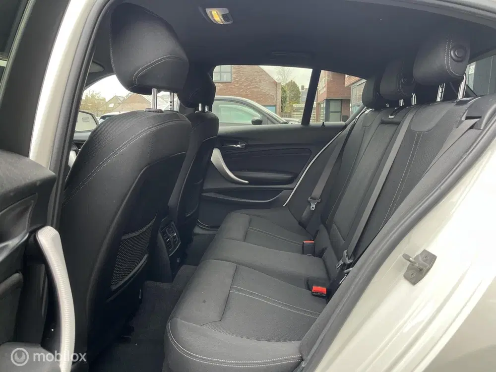 BMW 1-serie LCI 118i M-PAKKET*LED*NAVI*PDC*CRUISE* uit 2019, foto 11
