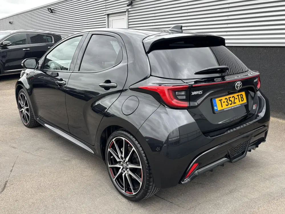 Toyota Yaris 1.5 Hybrid GR Sport Nieuw geleverd uit 2023, foto 12