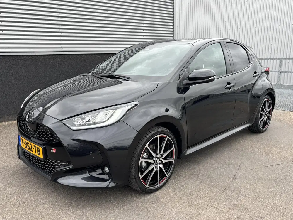 Toyota Yaris 1.5 Hybrid GR Sport Nieuw geleverd uit 2023, foto 4