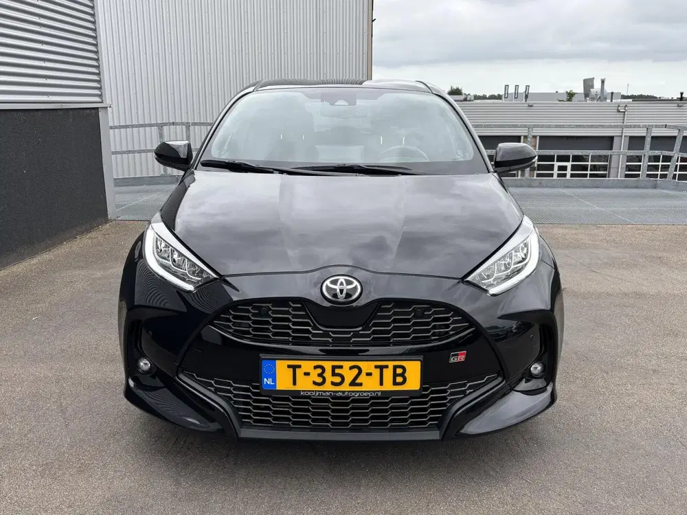 Toyota Yaris 1.5 Hybrid GR Sport Nieuw geleverd uit 2023, foto 5