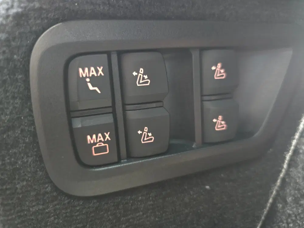 BMW X7 4.0 D M Sport Pano Softclose Ambiente Came uit 2025, foto 10