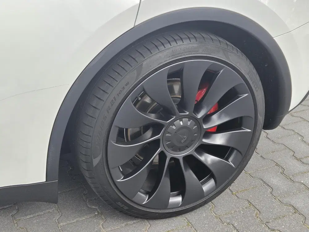 Tesla Model Y Performance AWD 75kWh uit 2022, foto 11