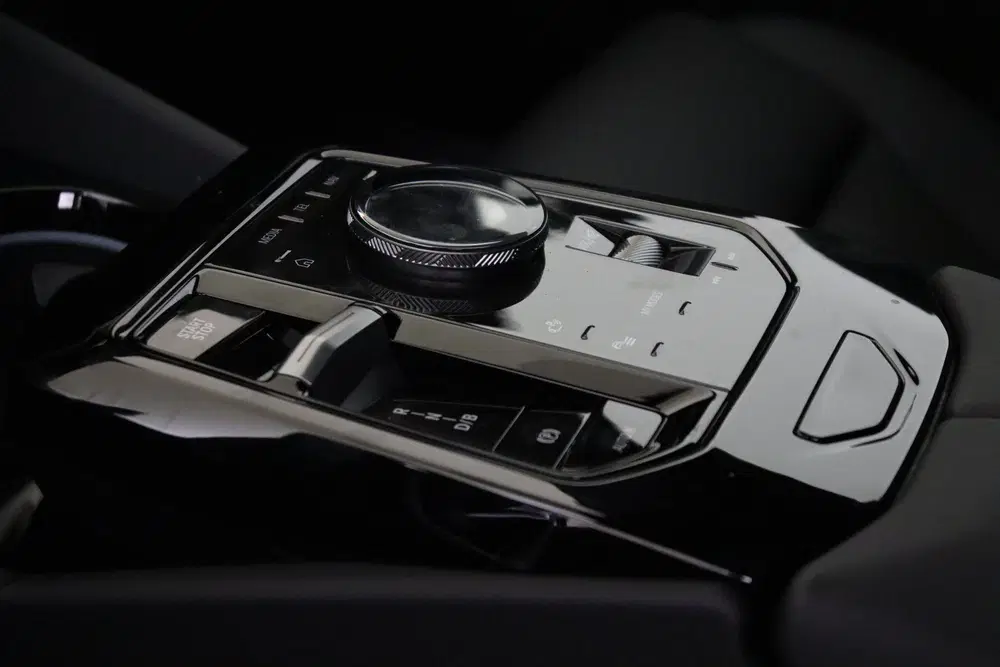 BMW i5 eDrive40 M Sport uit 2026, foto 6