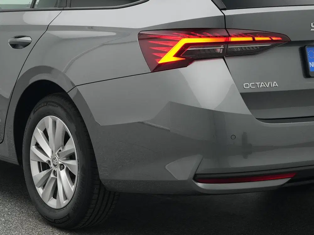 Skoda Octavia 1.5 TSI 115pk MHEV Business Edition uit 2024, foto 15