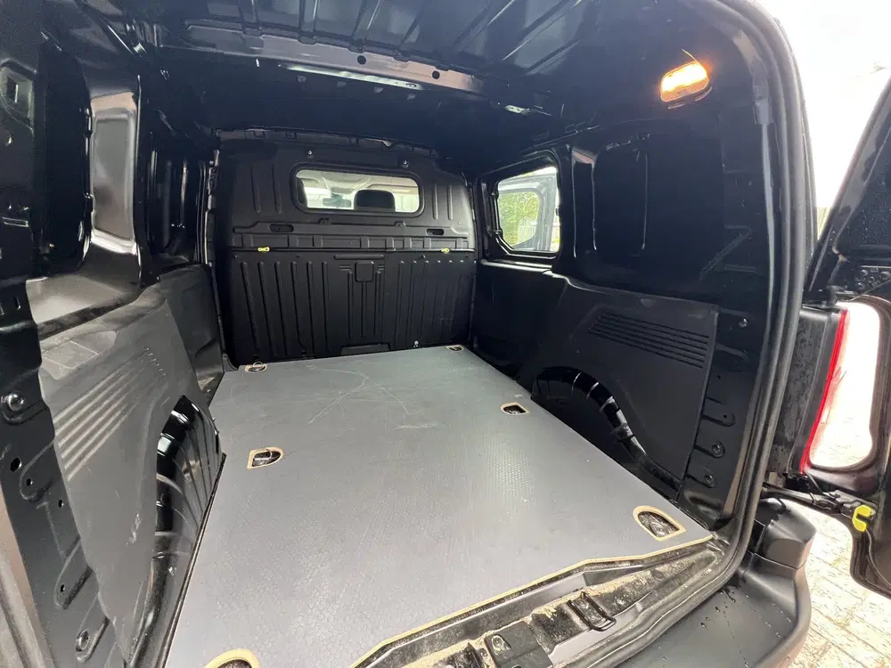 Peugeot Partner 1.5 BlueHDi 130 Automaat (bj 2023) uit 2023, foto 7