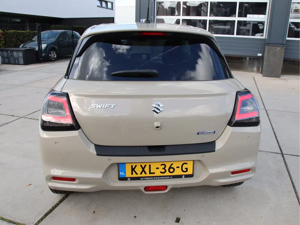Suzuki Swift 1.2 Select Smart Hybrid Automaat uit 2025, foto 5