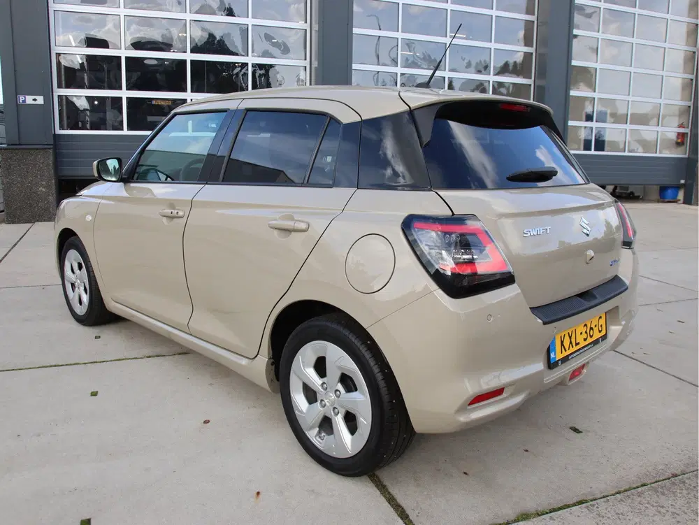 Suzuki Swift 1.2 Select Smart Hybrid Automaat uit 2025, foto 6
