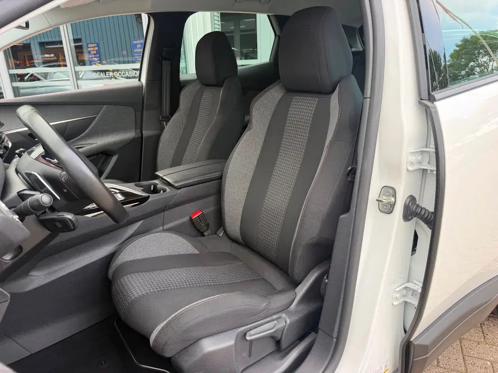Peugeot 3008 1.2 PureTech Active Pack Business Airco Na uit 2022, foto 10