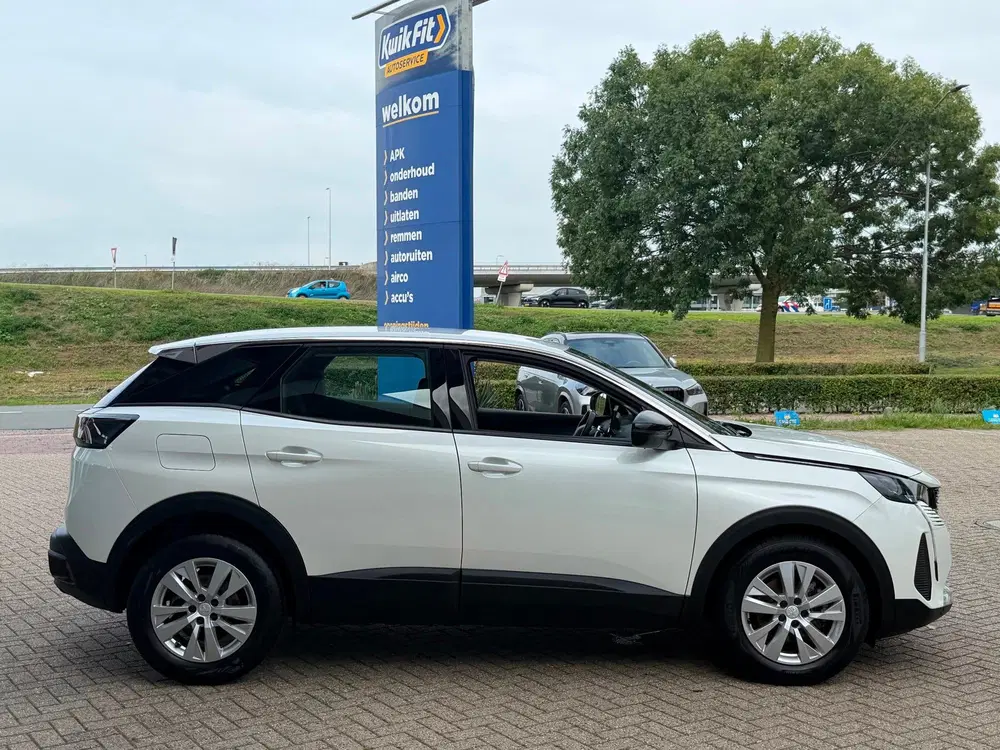 Peugeot 3008 1.2 PureTech Active Pack Business Airco Na uit 2022, foto 15