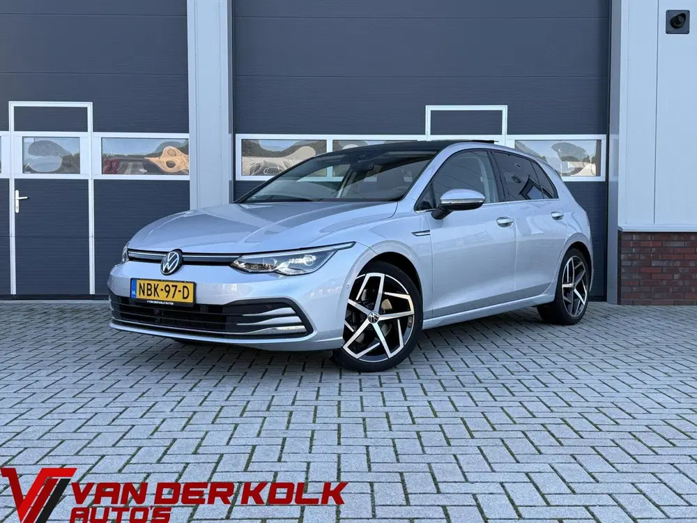 Volkswagen Golf 1.5 TSI Style uit 2020