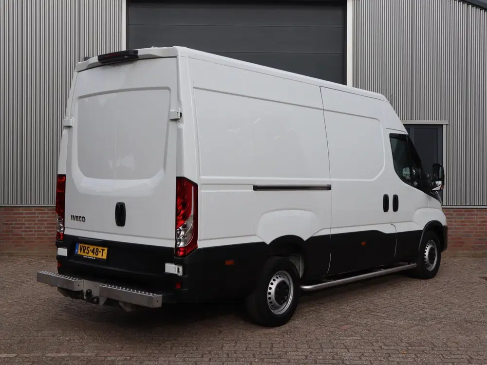 Iveco Daily 35S16V 2.3 Automaat uit 2022, foto 4