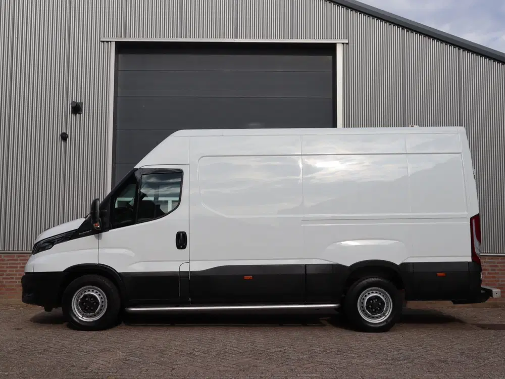 Iveco Daily 35S16V 2.3 Automaat uit 2022, foto 5