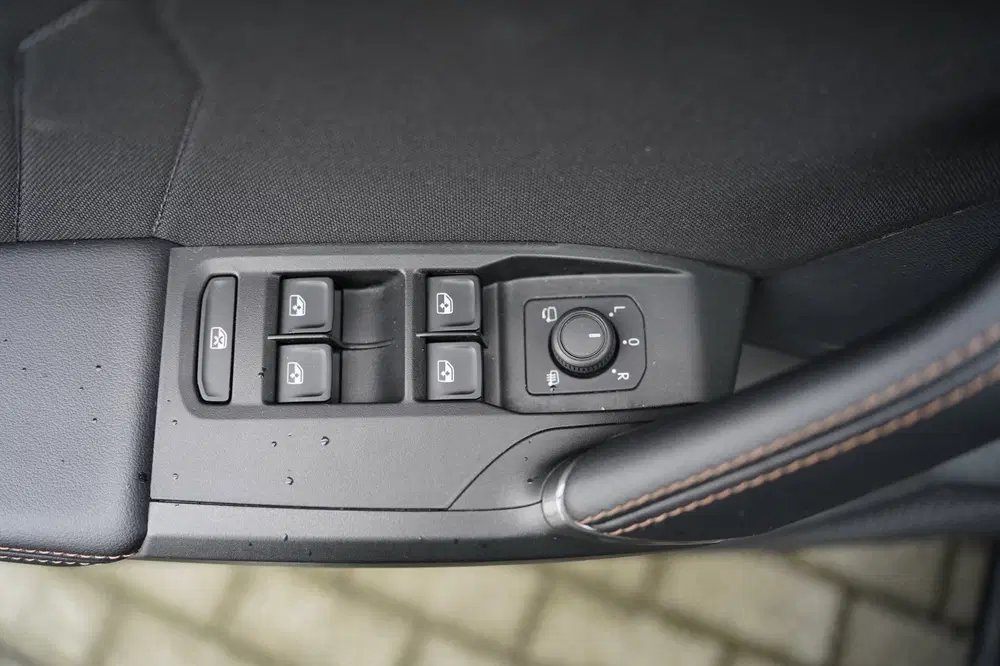Cupra Leon 1.5 eTSI DSG 150PK Facelift Led Navi Cam S uit 2025, foto 13