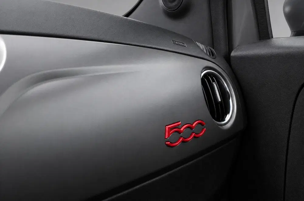 Fiat 500 1.0 Hybrid Sport uit 2021, foto 10