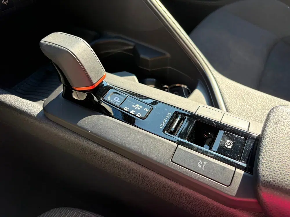 Toyota C-HR 1.8 Hybrid 140 Business Plus uit 2024, foto 9