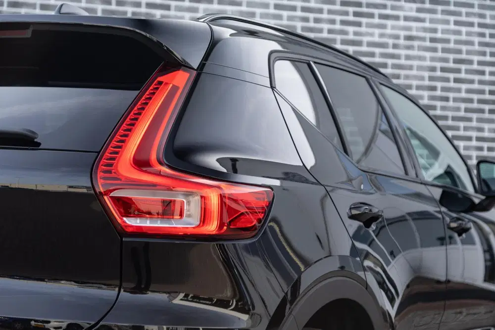 Volvo EX40 Single Motor Extended Range Plus Black Ed. uit 2026, foto 13