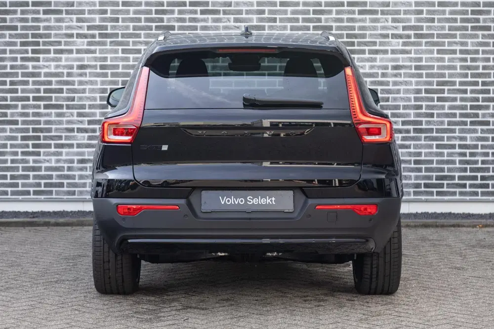 Volvo EX40 Single Motor Extended Range Plus Black Ed. uit 2026, foto 6