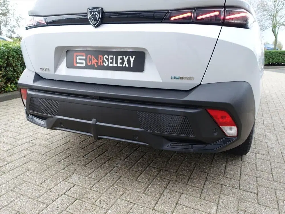 Peugeot 408 1.6 Plug-In Hybrid 180PK e-EAT8 GT uit 2024, foto 11