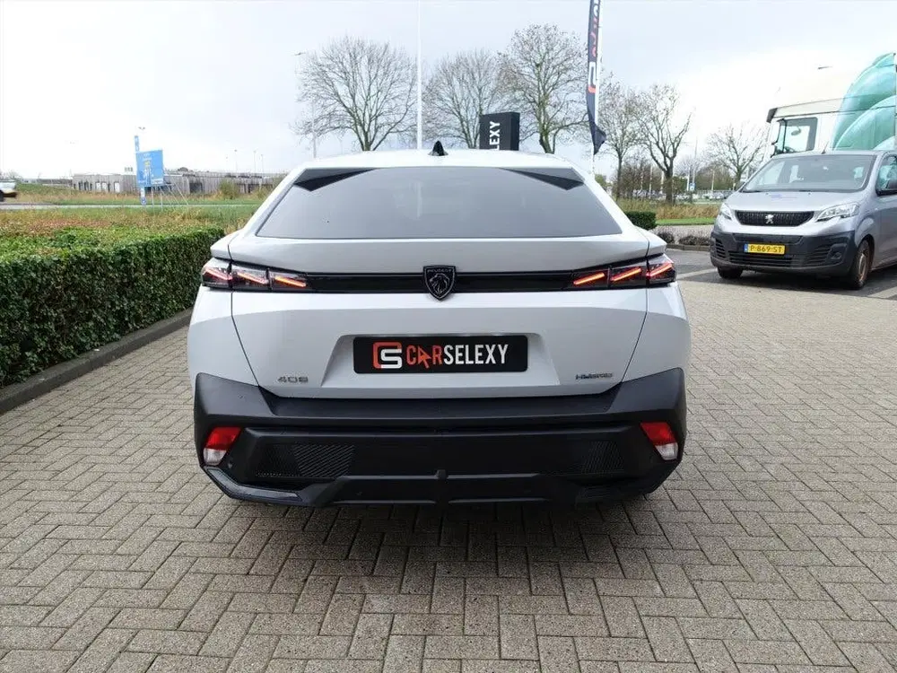 Peugeot 408 1.6 Plug-In Hybrid 180PK e-EAT8 GT uit 2024, foto 4