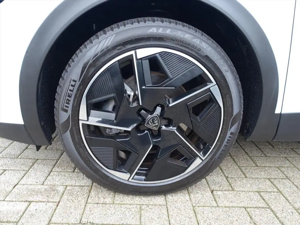 Peugeot 408 1.6 Plug-In Hybrid 180PK e-EAT8 GT uit 2024, foto 9