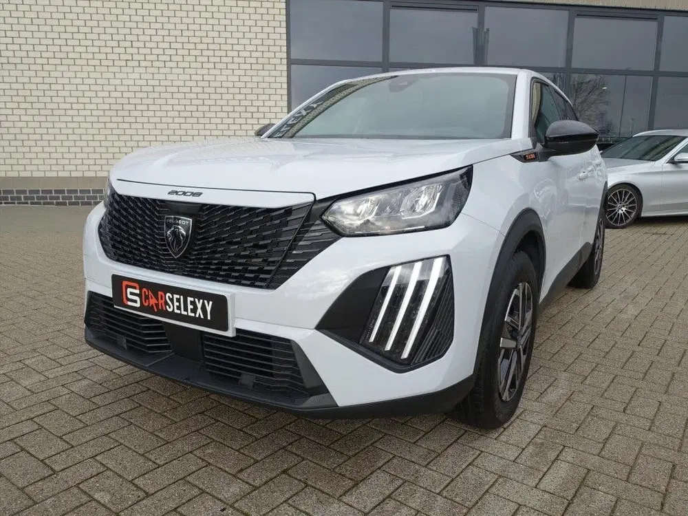 Peugeot 2008 1.2 Hybrid 145pk e-DCS6 Style uit 2025, foto 2