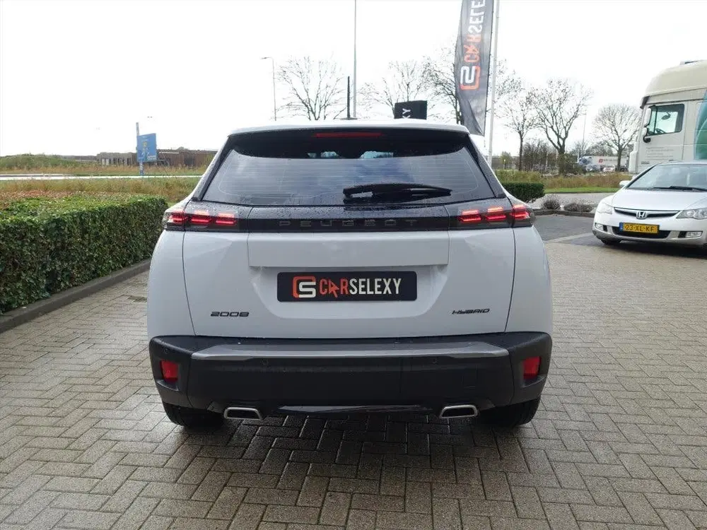 Peugeot 2008 1.2 Hybrid 145pk e-DCS6 Style uit 2025, foto 4