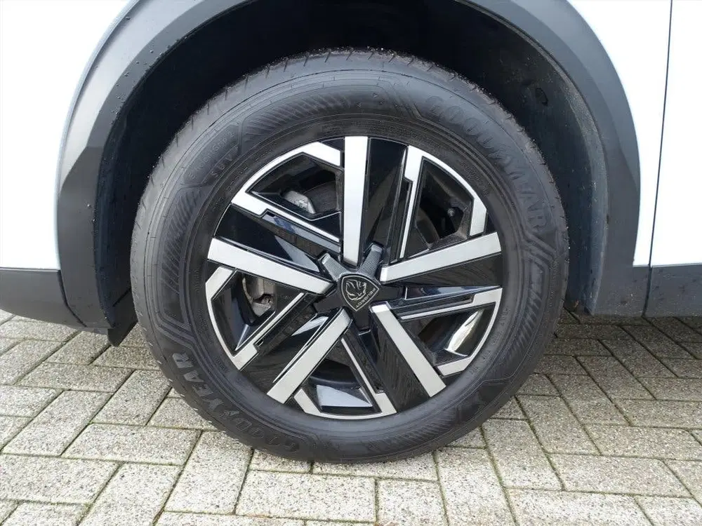 Peugeot 2008 1.2 Hybrid 145pk e-DCS6 Style uit 2025, foto 9