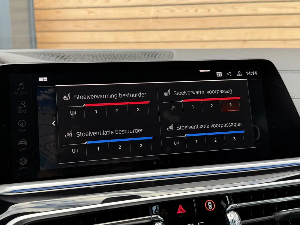 BMW X5 xDrive45e High Executive M-Sport M-SEATS uit 2023, foto 9