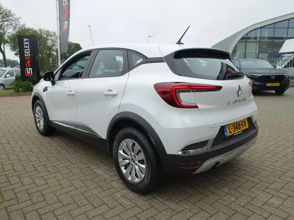 Renault Captur TCe 101pk Life 4 SEIZOENENBANDEN uit 2020, foto 3
