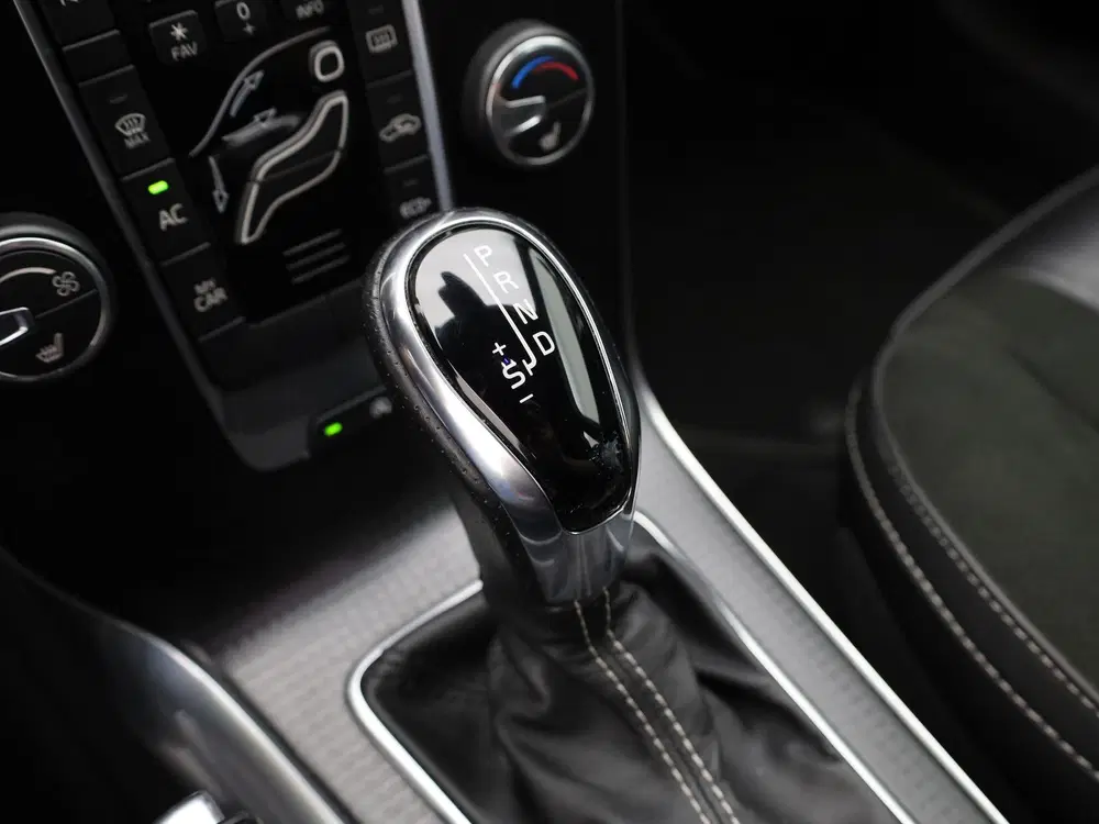 Volvo V40 1.5 T3 R-Design uit 2019, foto 13