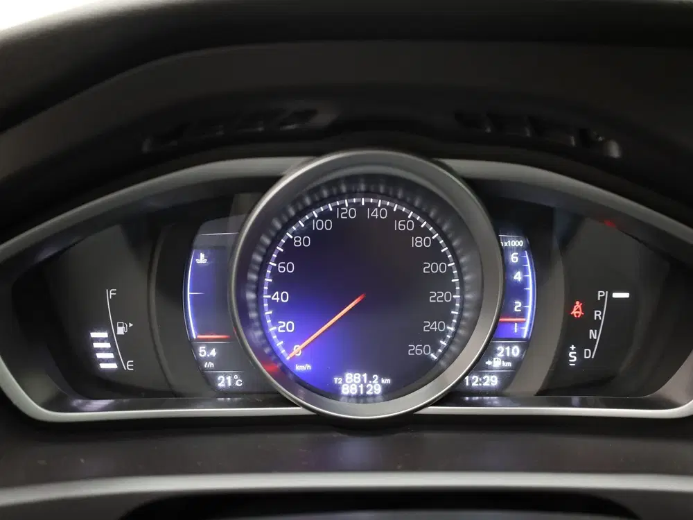 Volvo V40 1.5 T3 R-Design uit 2019, foto 9
