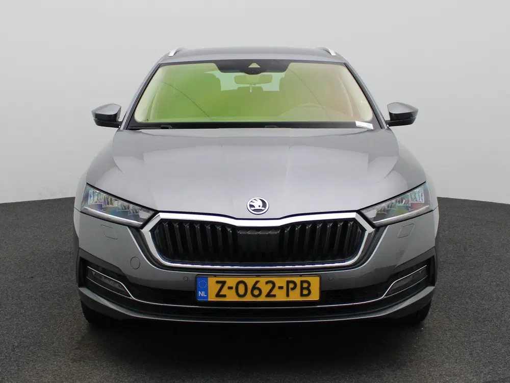 Skoda Octavia 1.4 TSI iV PHEV Business Edition uit 2024, foto 3