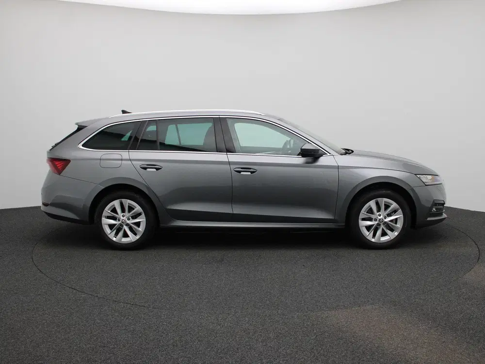 Skoda Octavia 1.4 TSI iV PHEV Business Edition uit 2024, foto 6